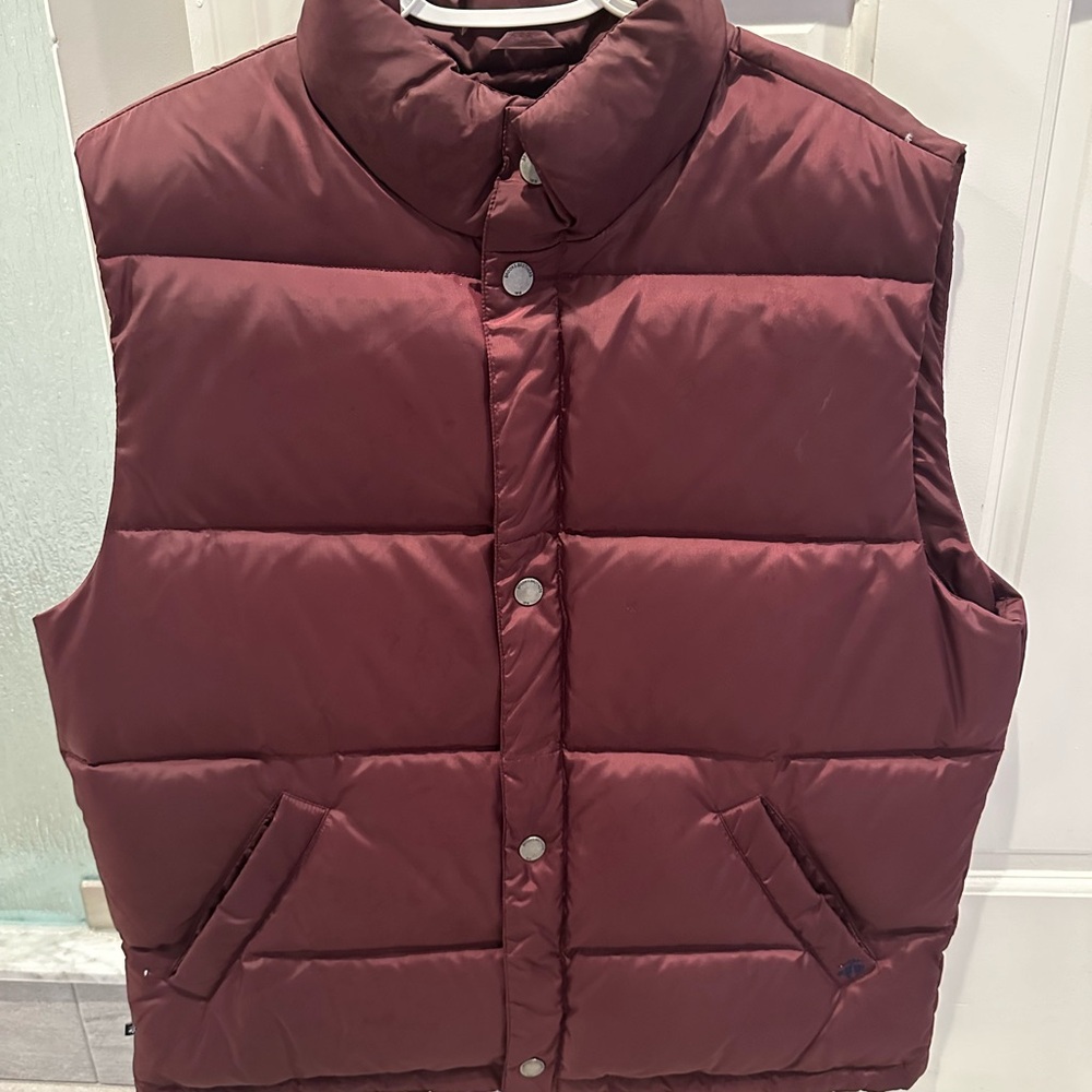 Men’s Brooks Brothers puffer vest